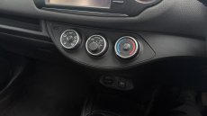 Toyota Yaris 1.5 VVT-i Icon Tech 5dr Petrol Hatchback